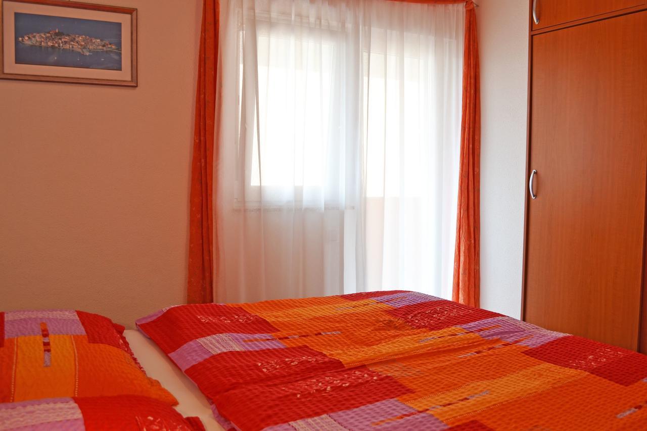 Apartments Milka Vodice Esterno foto